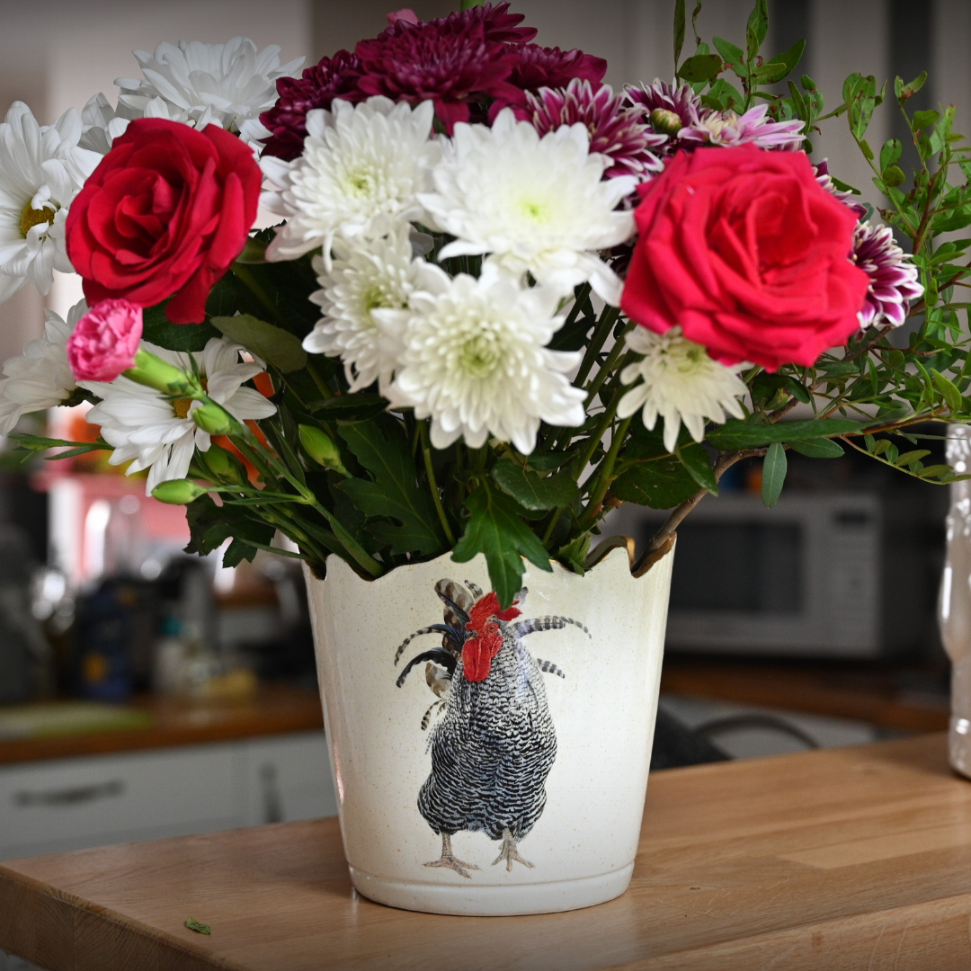 Scalloped Top Cachepot/decorative Planter: Cockerel